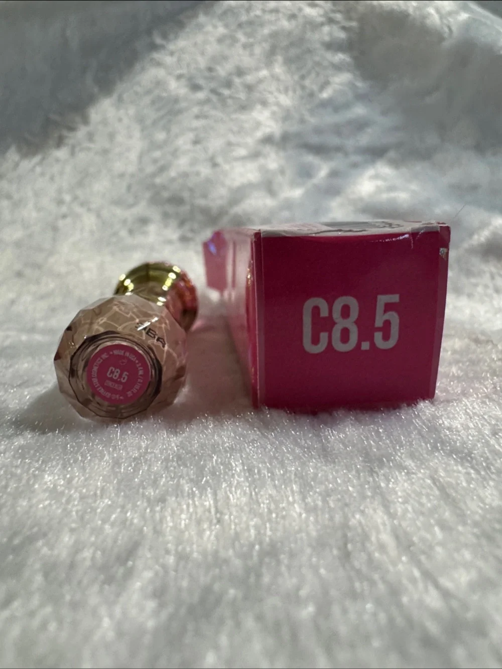 Jeffree Star NIB Magic Star Concealer - Pink & Gold Packaging